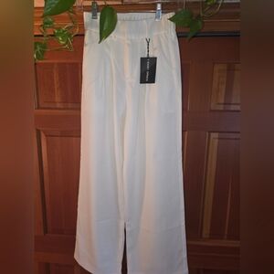 Daisy Grace Women's Size XS wide leg White Pants NWT